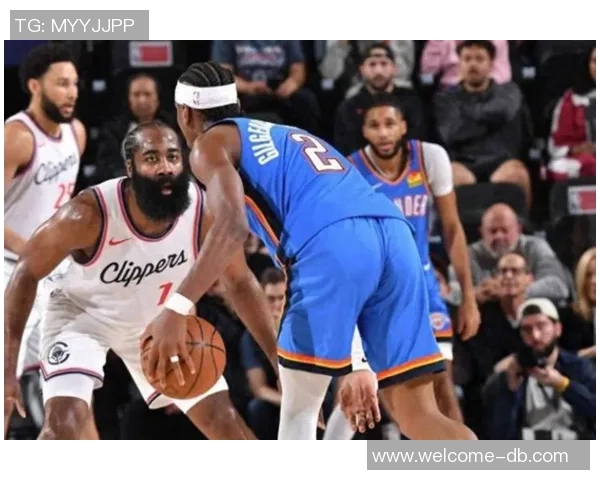 今日快船背靠背挑战雷霆小卡与比尔因伤缺阵影响战局 今日快船背靠背挑战雷霆小卡与比尔因伤缺阵影响战局