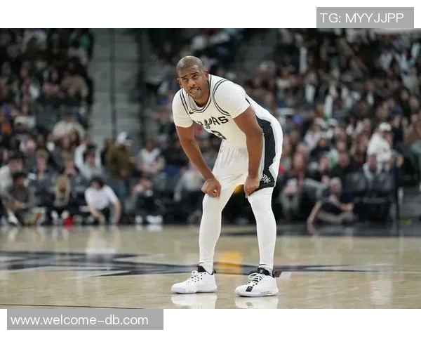 快船遭遇历史性低迷近20场仅获3胜创球队15年最差纪录